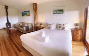 Cottage (Honeybee) | Hypoallergeen beddengoed, een strijkplank/strijkijzer, gratis wifi