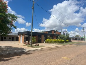 Exterior - Abajaz Motor Inn (Longreach)