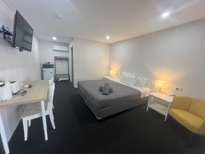Doppelzimmer | Schreibtisch, kostenloses WLAN, Bettwäsche