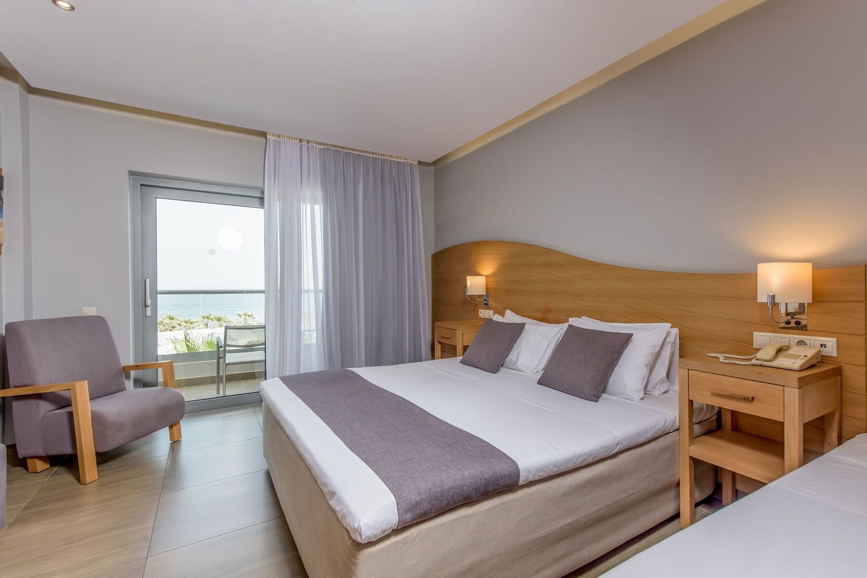 Een kluis op de kamer, geluiddichte muren, gratis babybedden