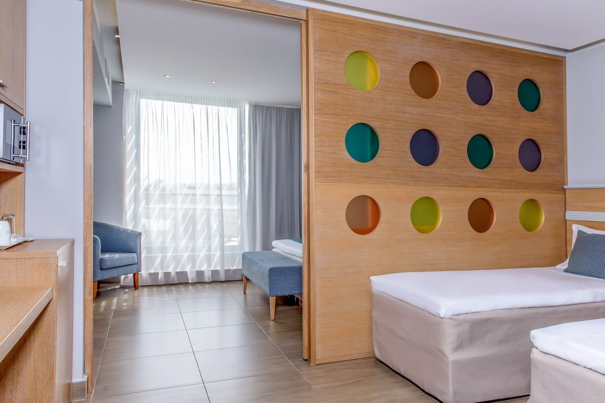Superior Room, 2 Bedrooms, Garden View | 1 bedroom, in-room safe, soundproofing, free WiFi