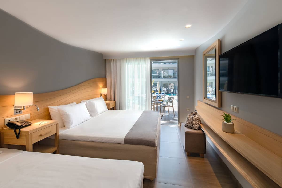 In-room safe, soundproofing, free cribs/infant beds, free WiFi