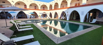 Hotel Hacienda Bugambilias La Paz & Centro de Convenciones