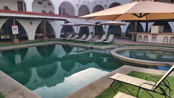Outdoor pool, pool loungers