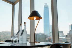 Superior Room | Premium bedding, minibar, in-room safe, desk - Terrado Lyon (Santiago)