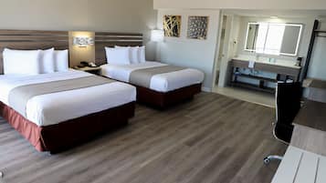 Signature Double Room, Non Smoking | Desk, iron/ironing board, free WiFi