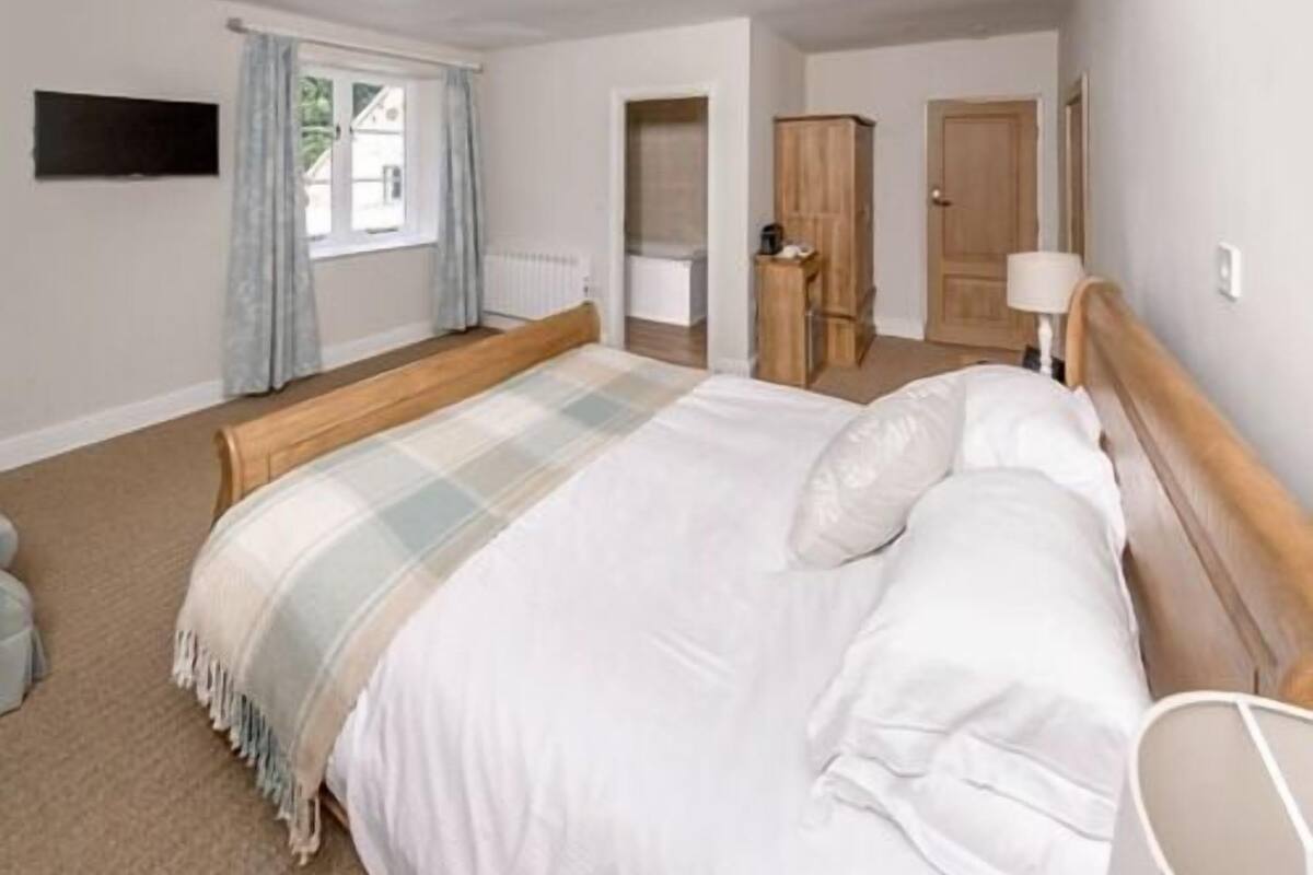 Habitación doble familiar, baño en la habitación, vista al jardín