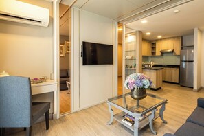 Premium One Bedroom Suite (Newly Renovated) - Chaidee Mansion (Bangkok)