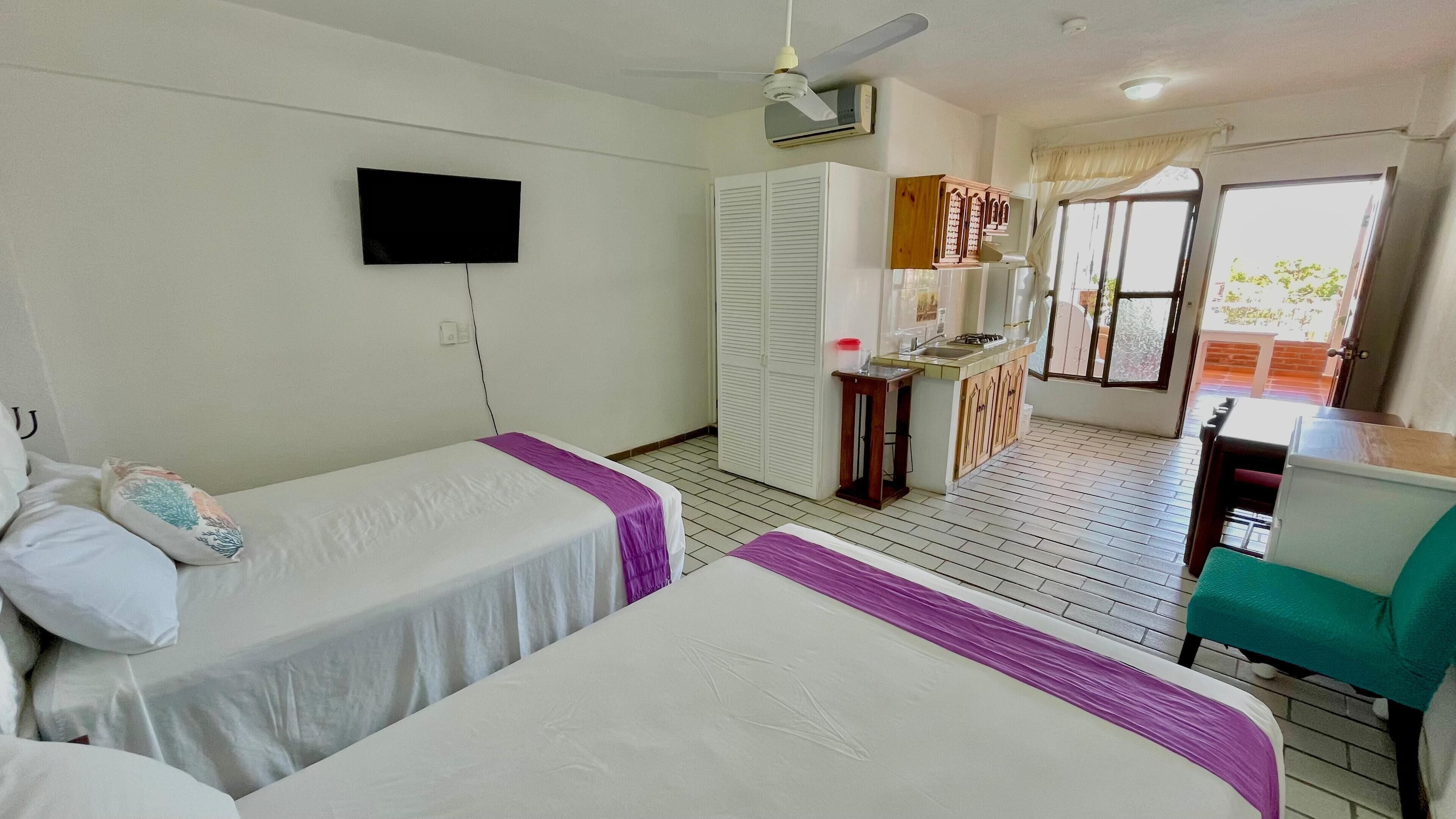 Photo - Paloma del Mar