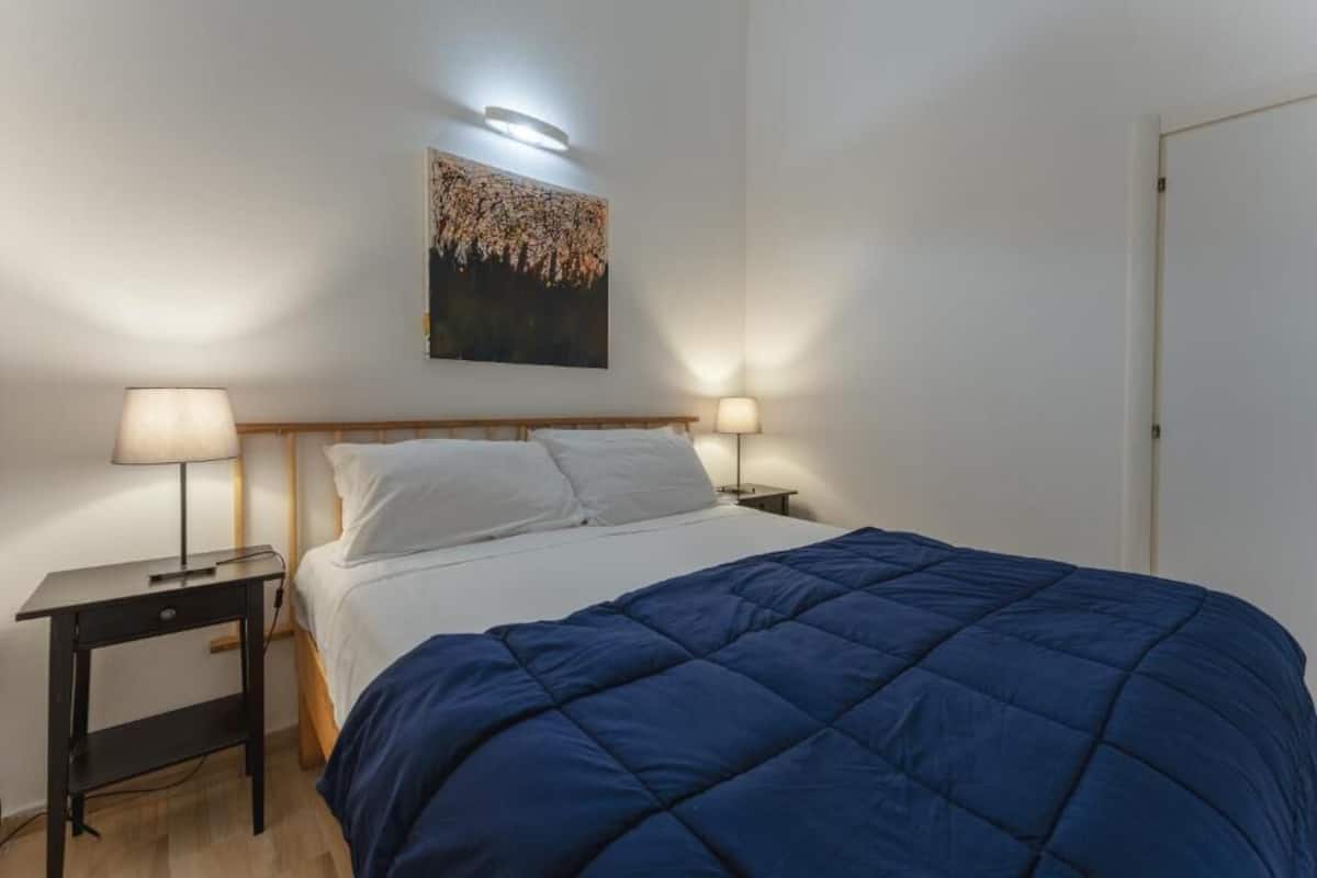 Studio Deluxe (A) | Italienska Frette-lakan, duntäcken, minibar och mörkläggningsgardiner