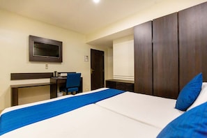 Minibar, iron/ironing board, free WiFi, bed sheets - Sukh Hotel (Mumbai)