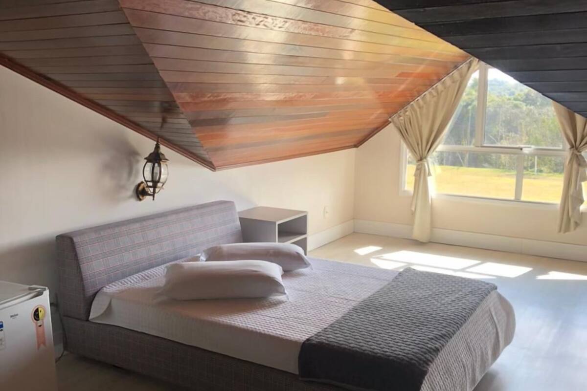 family room | free wifi, bed sheets