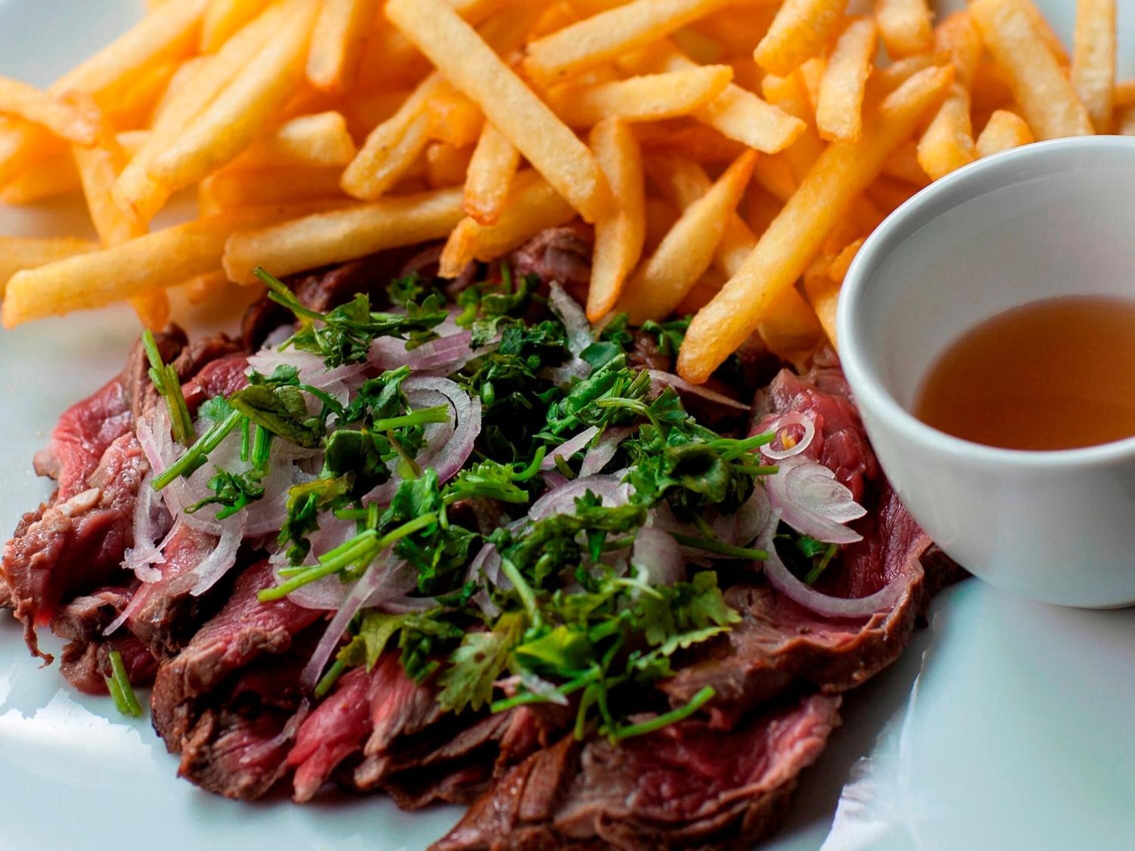 breakfast, lunch, dinner served; local cuisine, garden views