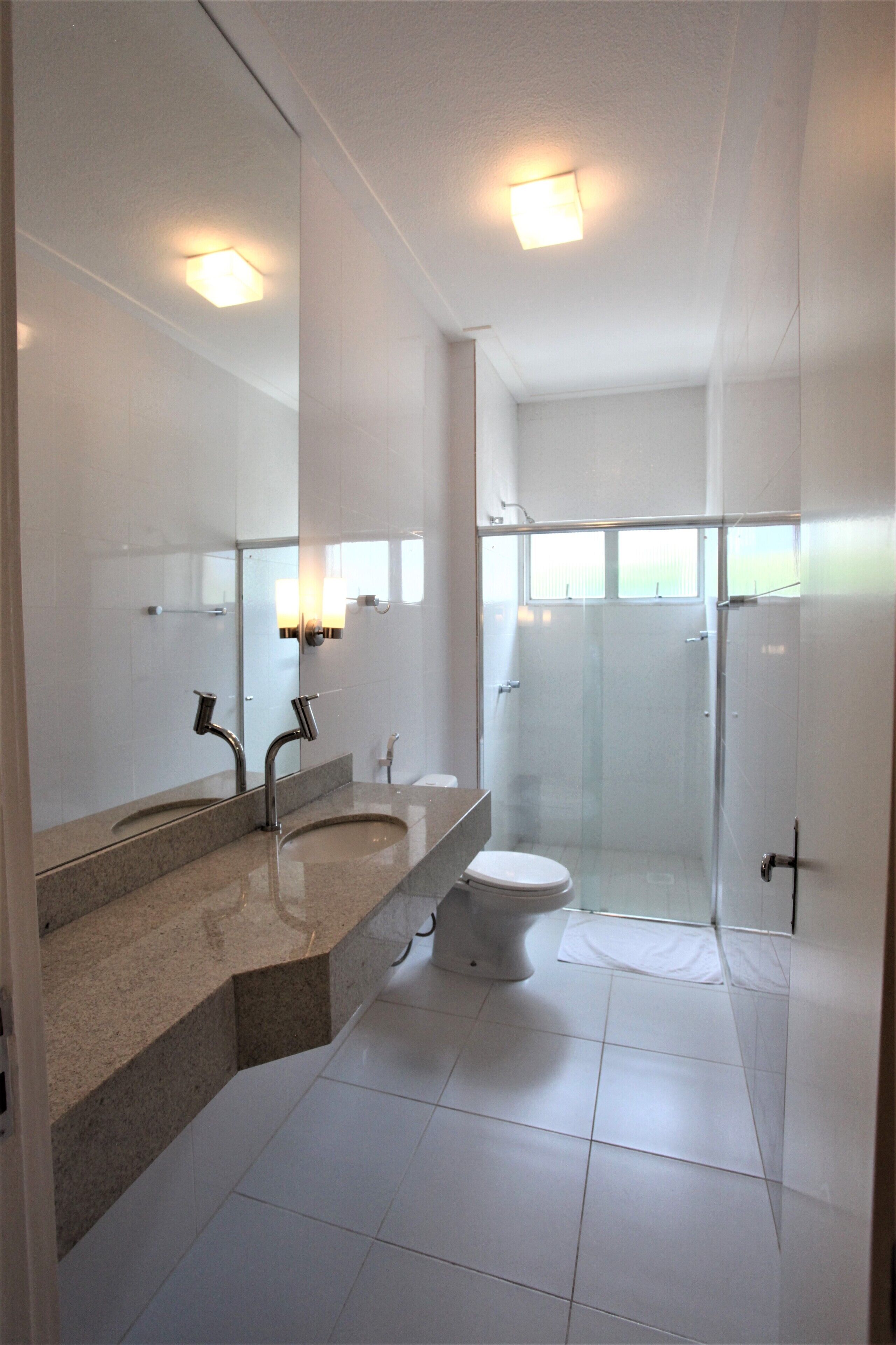 Double Room Single Use, 1 King Bed | Bathroom | Shower, hair dryer, towels