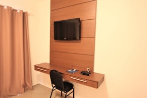 1 bedroom, minibar, individually furnished, desk
