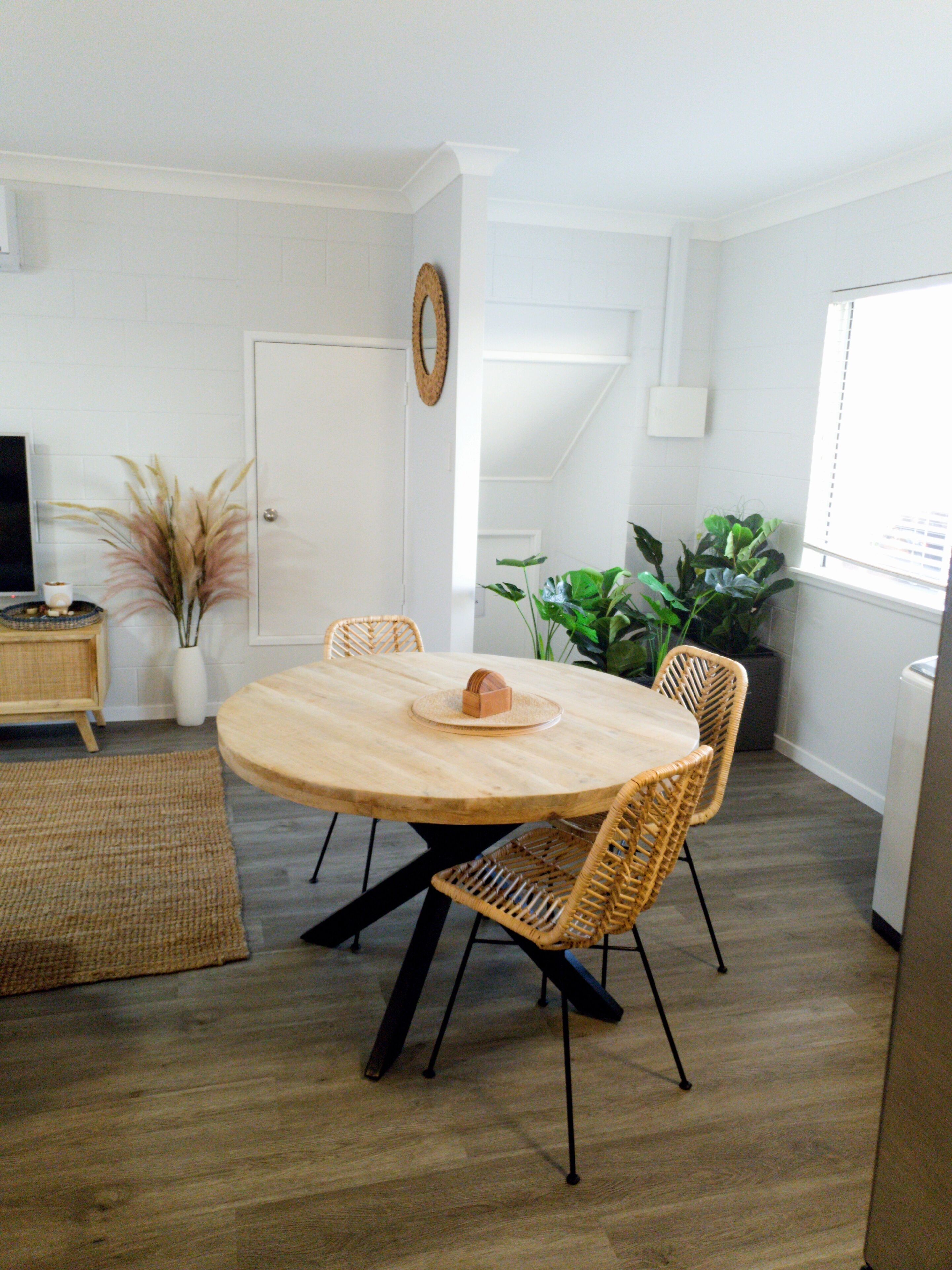 Apartment Greenside on Ruthven - One Bedroom Apartment | In-room dining