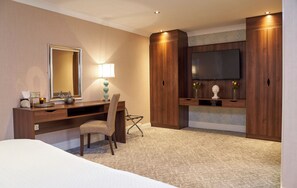Deluxe Studio, Pets allowed | Egyptian cotton sheets, premium bedding, pillow-top beds - The Kingston Theatre Hotel (Hull)