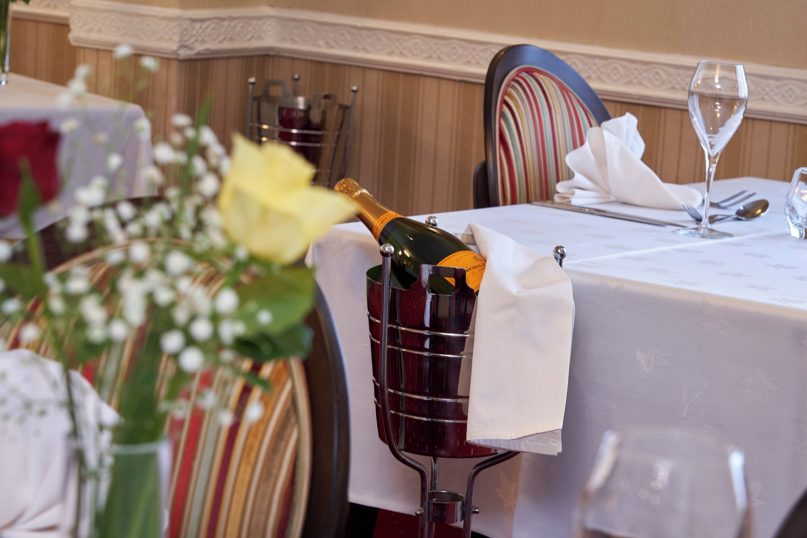 breakfast, lunch, dinner served; british cuisine, garden views