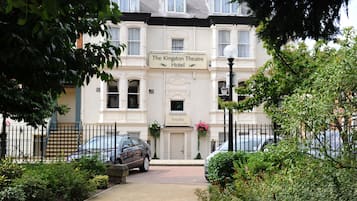 Fachada da propriedade