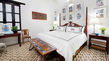1 bedroom, Egyptian cotton sheets, premium bedding, in-room safe