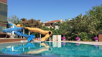 Children's play area - outdoor