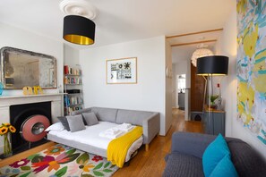 Lounge - Arthouse (Canterbury)