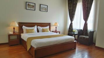 Premium bedding, down comforters, pillowtop beds, minibar