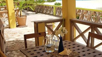Room, 2 Single Beds, Terrace, Garden View (Garden) | Terrace/patio