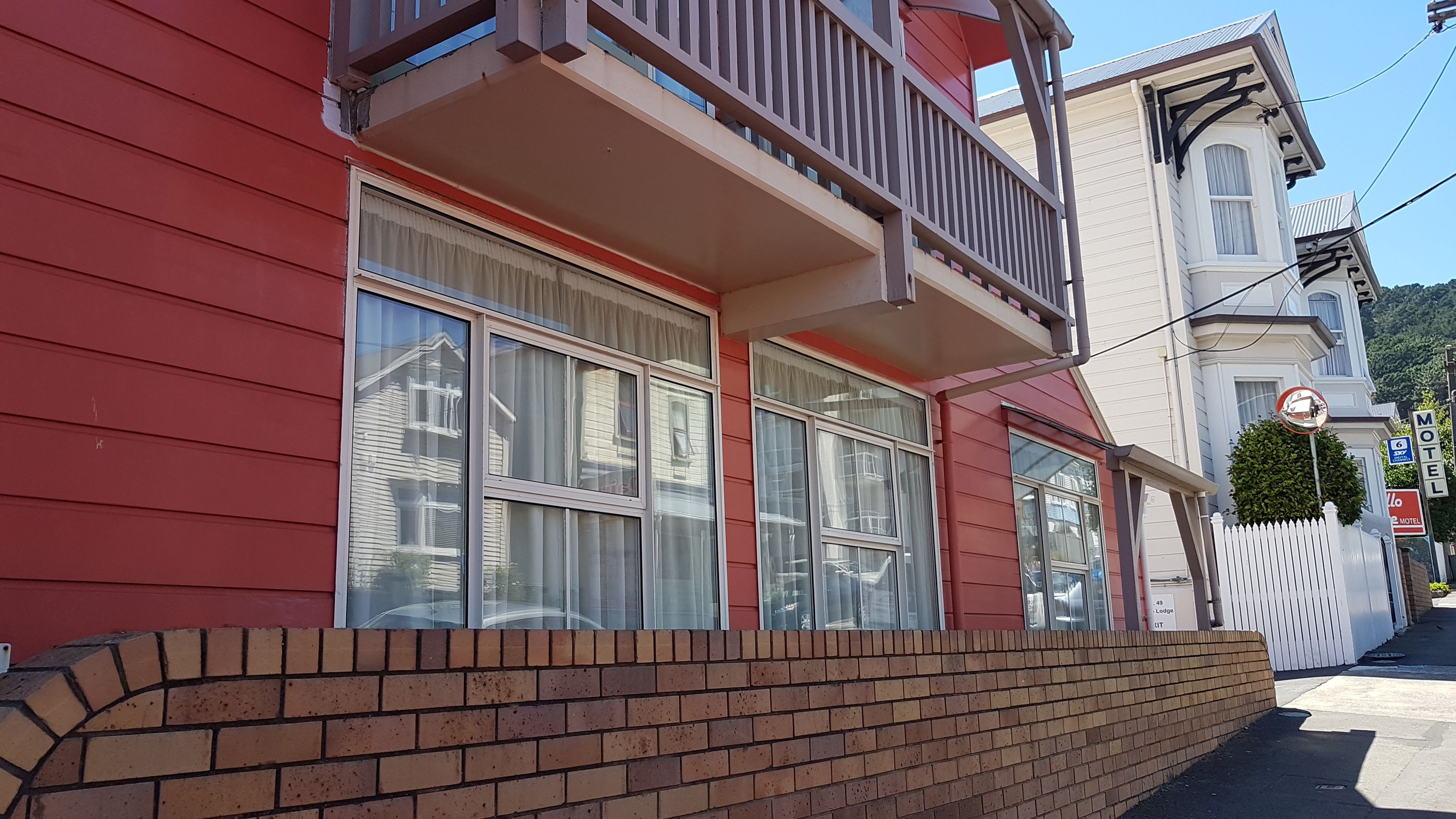 Photo - Apollo Lodge - Free Parking