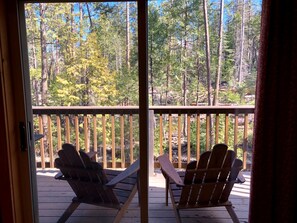 Kay's Nest | Hypo-allergenic bedding, pillowtop beds, in-room safe