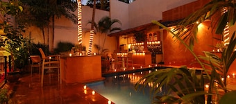 Hotel Mercurio - Caters to Gay Men