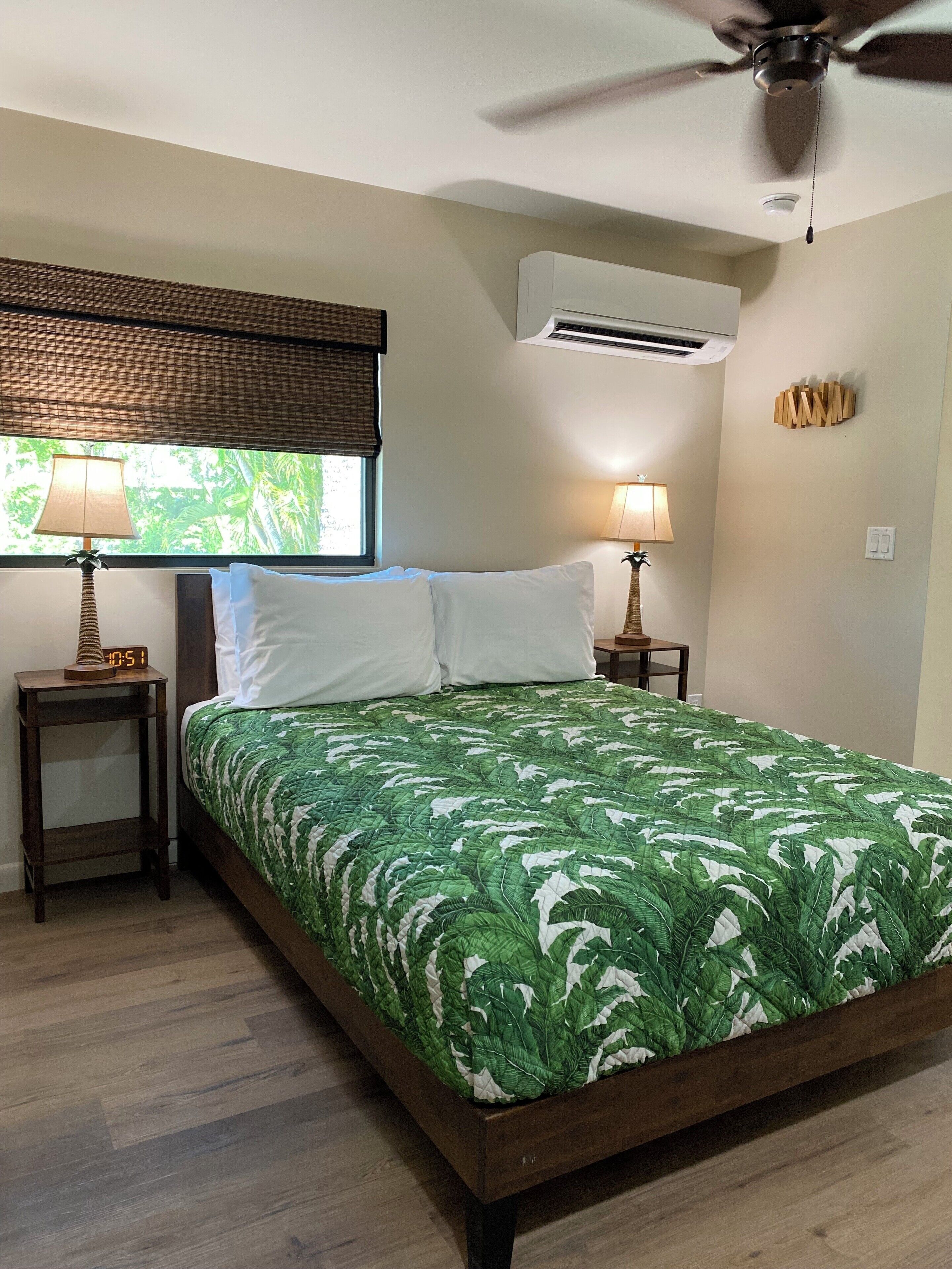 Free WiFi, bed sheets