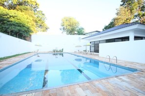 Outdoor pool - Gardenia Boshor Boutique Guest House (Foz do Iguacu)