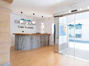 Lobby - Singular Cala Ratjada By Eurotels (Capdepera)