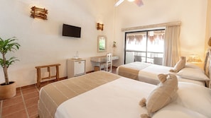 City Double Room, 2 Double Beds | Street view
