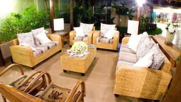 ํ
๋ผ์ค/ํํฐ์ค