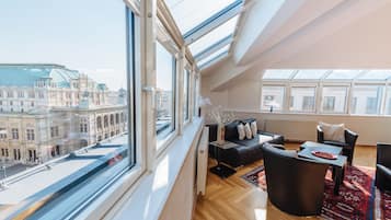 Penthouse, 3 Bedrooms, 2 Bathrooms, City View (Opernring 7) | View from room