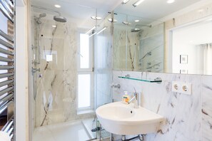 Bathroom - Duschel Apartments City Center (Vienna)