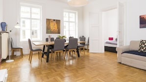 Unclassified image, 4 of 41, button - De Luxe Suite Staatsoper by Welcome2Vienna (Vienna)