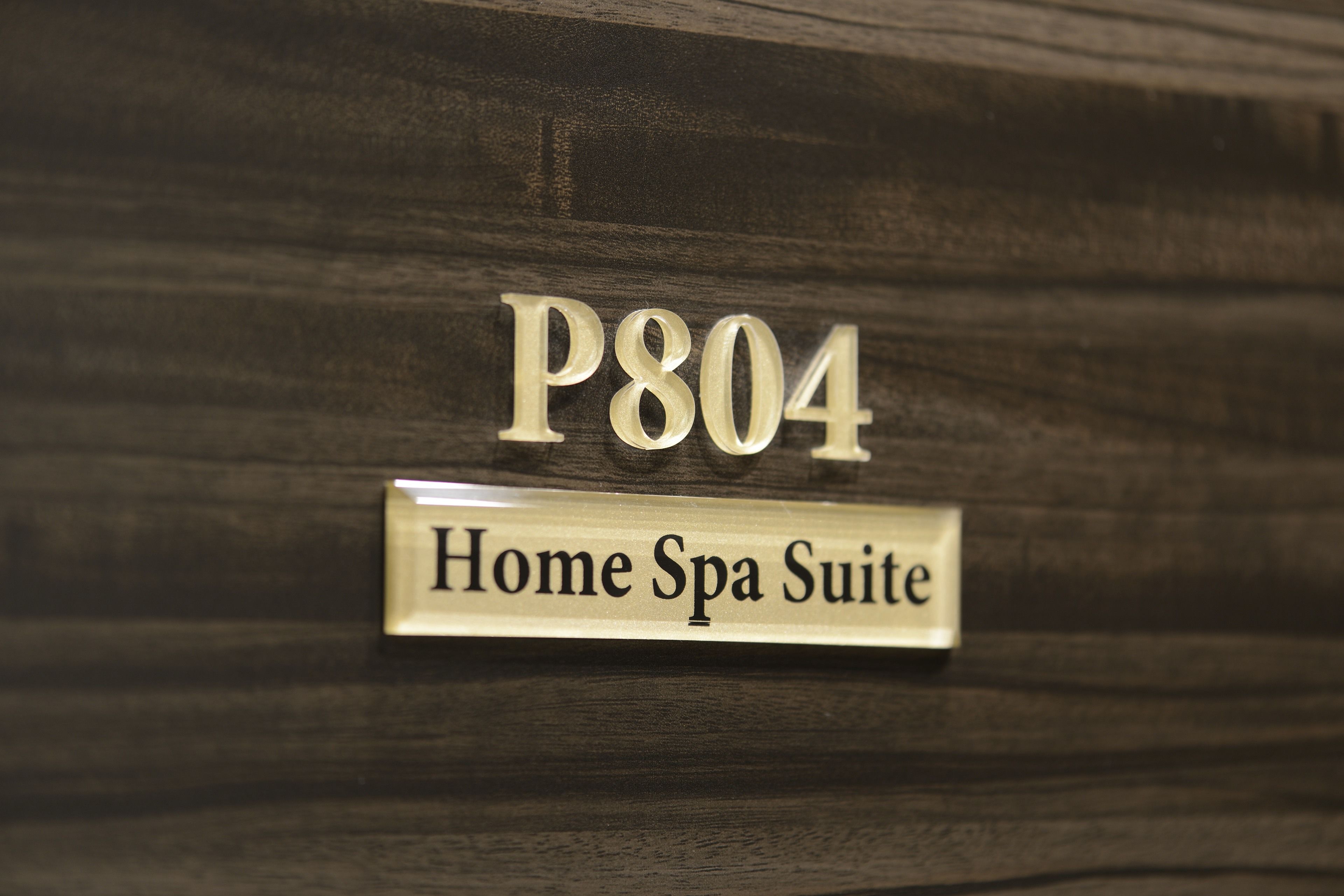 collaboration suite room | 1 bedroom, down duvets, in-room safe, laptop workspace