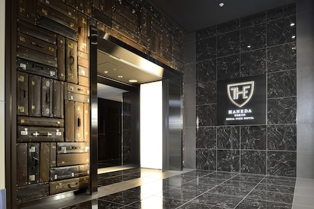 Interior entrance. The Royal Park Hotel Tokyo Haneda Airport Terminal 3