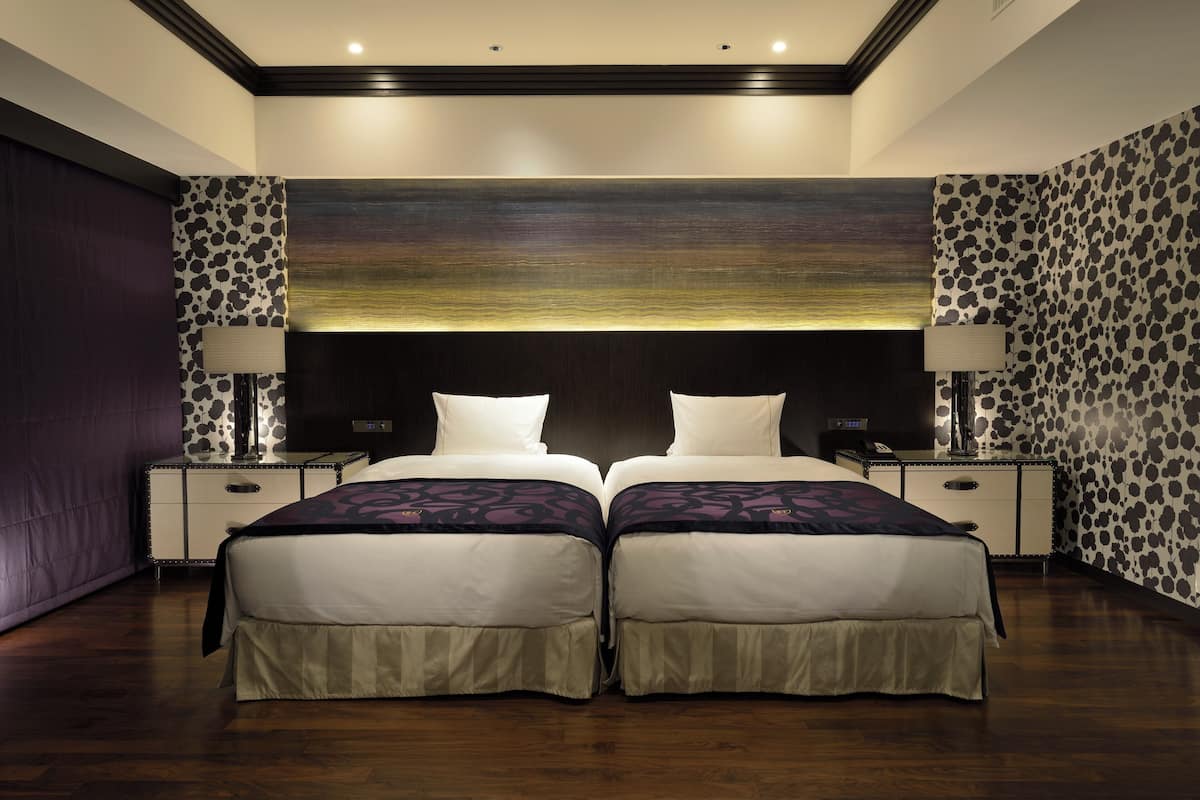 suite | 1 bedroom, down duvets, in-room safe, laptop workspace