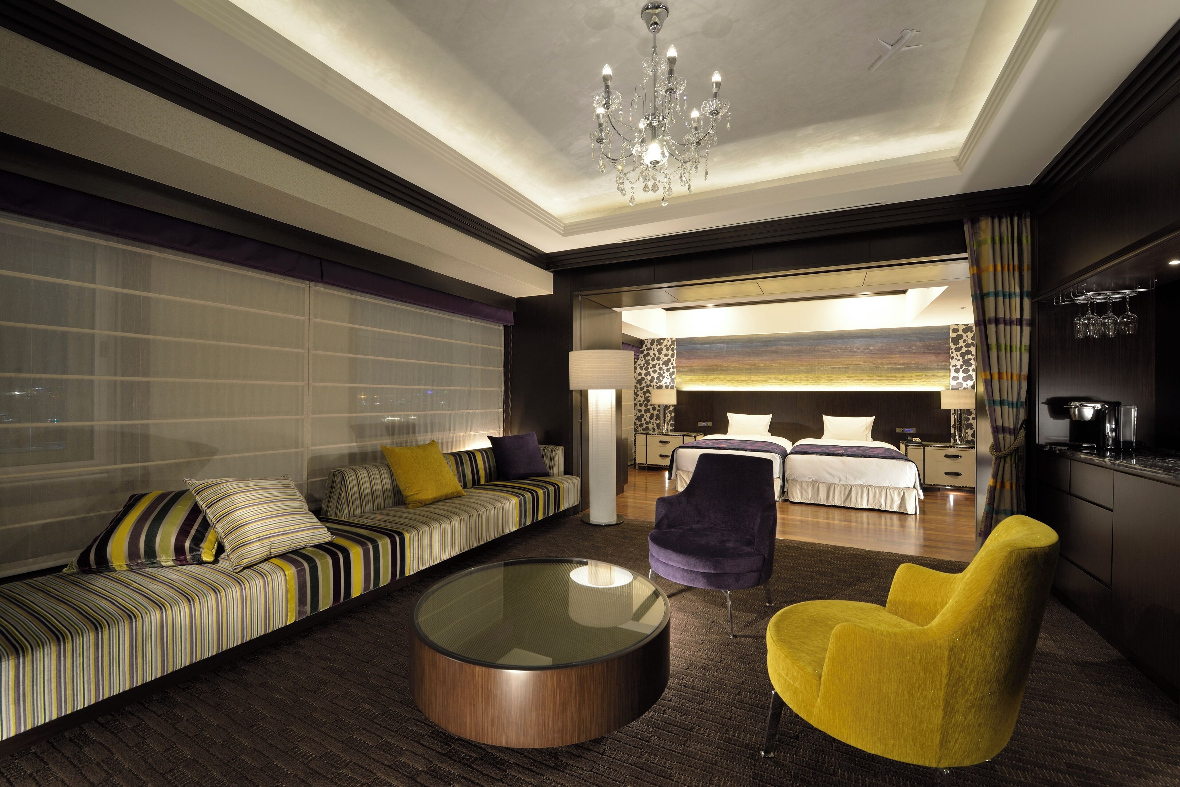 套房 | 羽绒被、客房内保险箱、笔记本电脑工作区、隔音