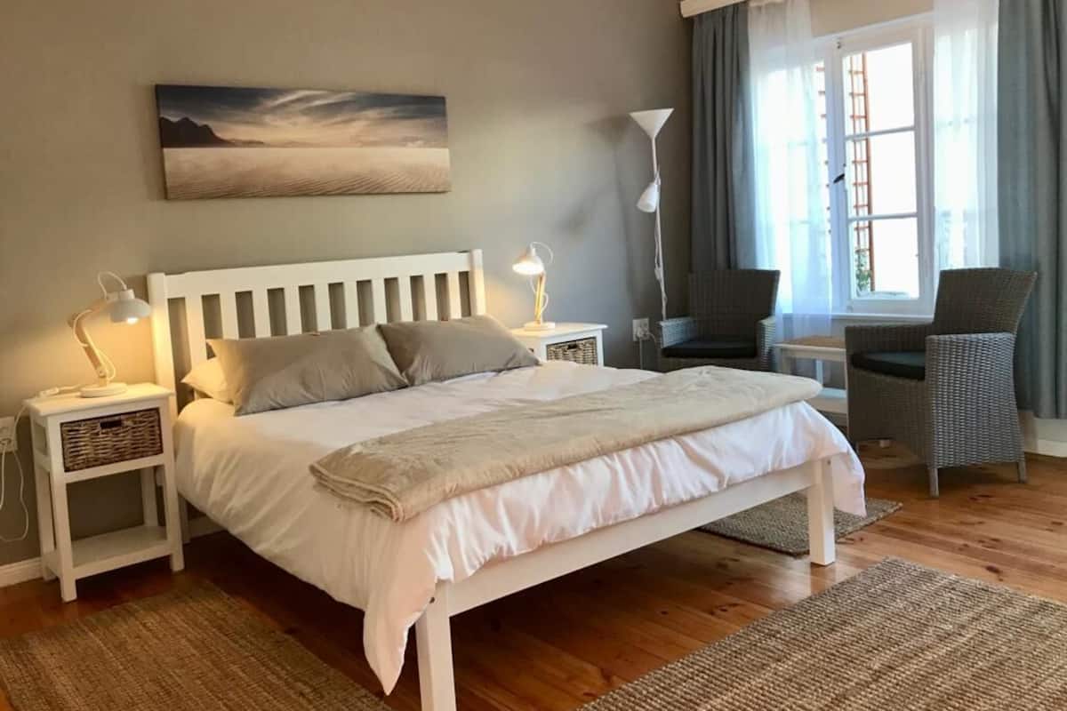 Comfort Double Room | In-room safe, individually decorated, individually furnished