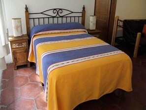 Suite Junior | Minibar, in-room safe, blackout drapes, free cribs/infant beds - Hotel La Villa Real (Cuautla)