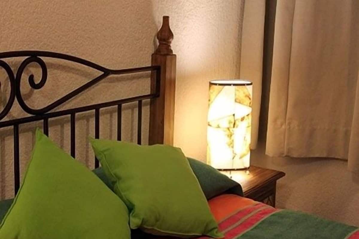 Minibar, caixa forta a l'habitació i cortines opaques