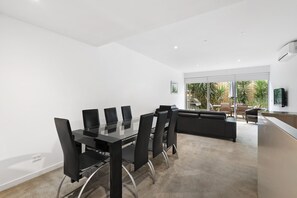 Departamento estándar, 2 habitaciones | Servicio a la habitación