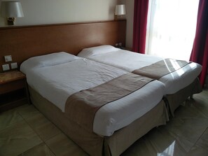 In-room safe, free WiFi - Allegro Hotel (St. Julian's)