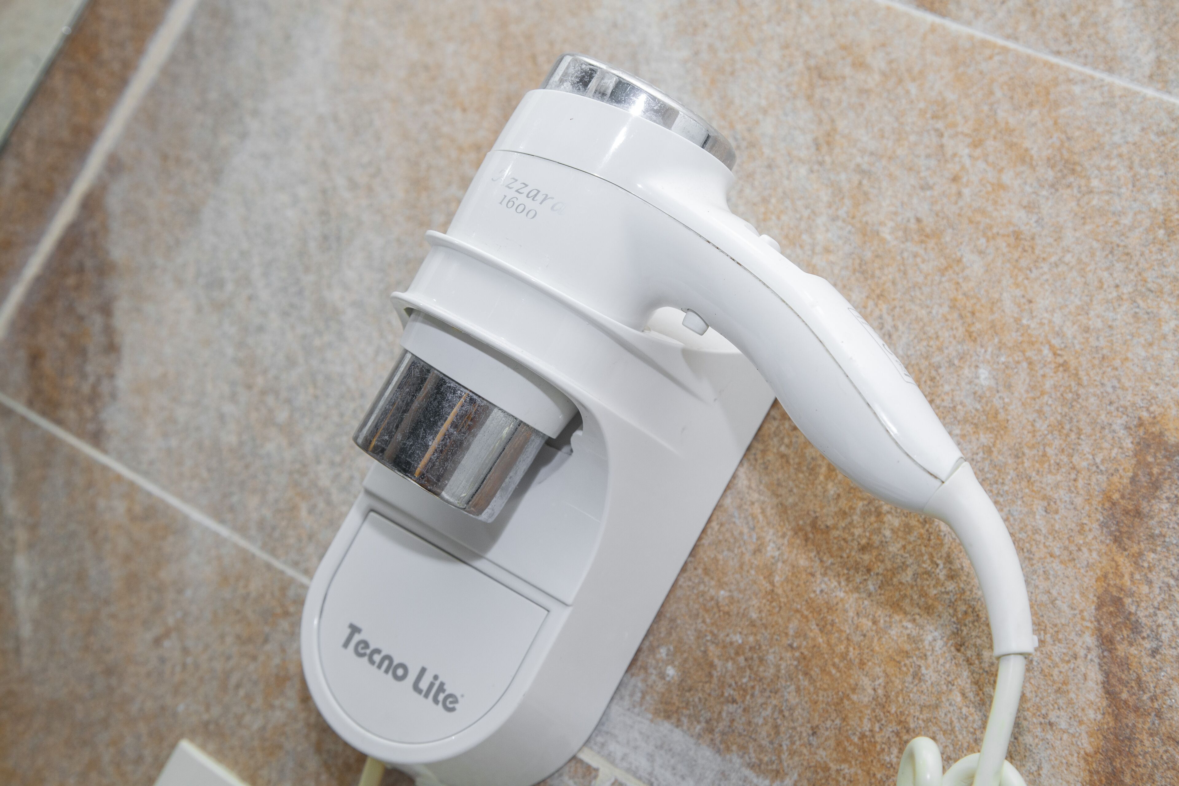 room (interior view) | bathroom | shower, free toiletries, hair dryer, towels