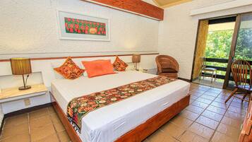 Suite Deluxe | Ropa de cama de alta calidad y caja de seguridad en la habitación